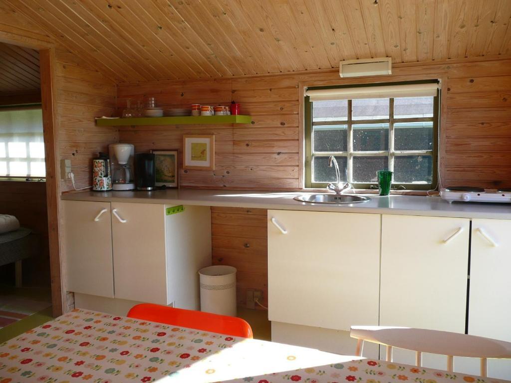Lonstrup Camping Cottages & Rooms Rum bild